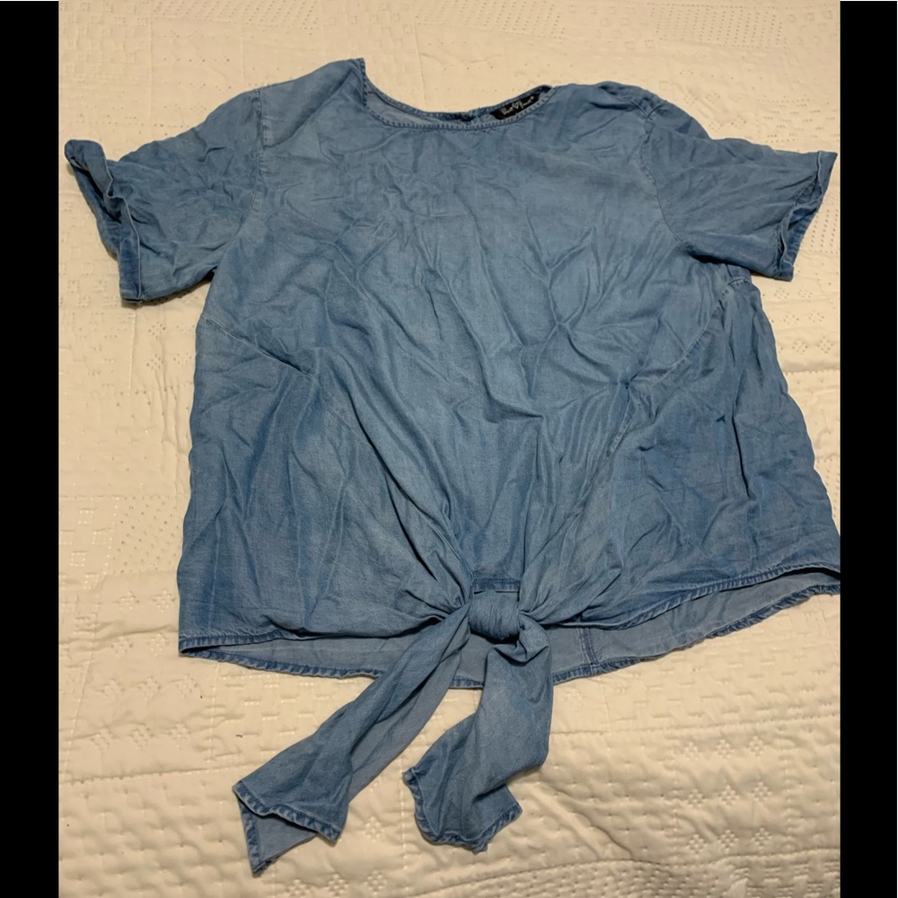 NWT Short Sleeve Jean Top Size L